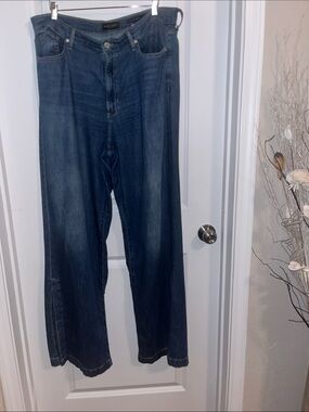 Women’s Blue Denim Jeans